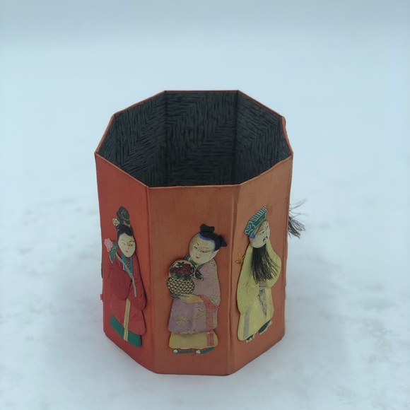 Vintage Oriental Woven Vase - Picture 3 of 8